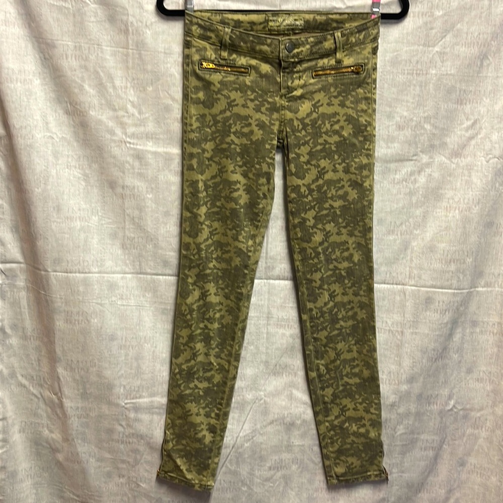 Army green Guess jeans